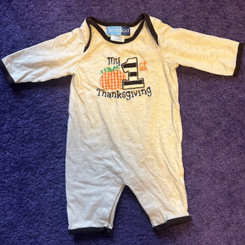 "My First Thanksgiving" onesie - 6 months